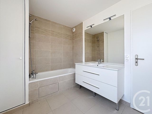 Maison &agrave; louer - 4 pi&egrave;ces - 91,80 m2 - St Fargeau Ponthierry - 77 - ILE-DE-FRANCE