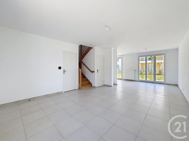 Maison &agrave; louer - 4 pi&egrave;ces - 91,80 m2 - St Fargeau Ponthierry - 77 - ILE-DE-FRANCE