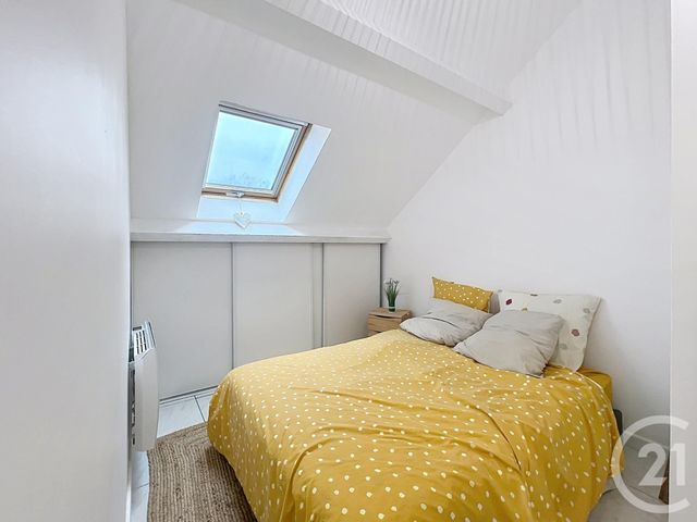 Appartement Duplex &agrave; louer - 2 pi&egrave;ces - 28,41 m2 - Pringy - 77 - ILE-DE-FRANCE
