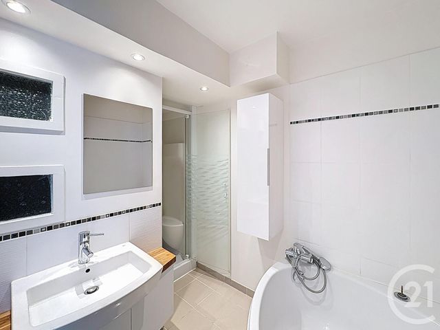 Appartement Triplex à vendre - 5 pièces - 77 m2 - Beaugency - 45 - CENTRE