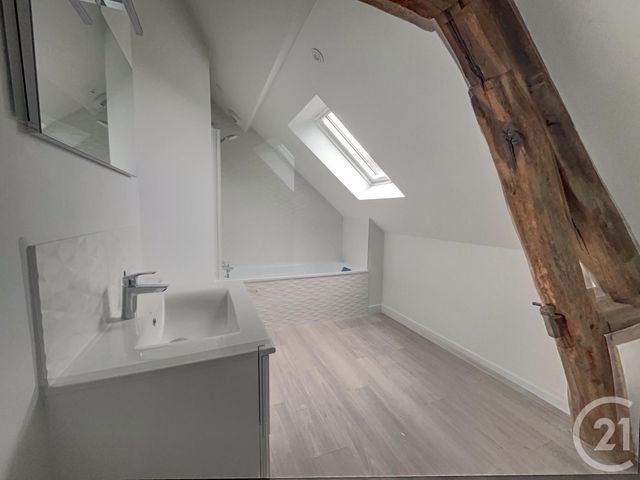 Maison &agrave; louer - 6 pi&egrave;ces - 164,74 m2 - Marcilly En Villette - 45 - CENTRE