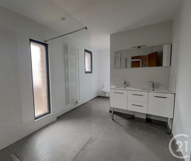 Maison &agrave; louer - 6 pi&egrave;ces - 164,74 m2 - Marcilly En Villette - 45 - CENTRE