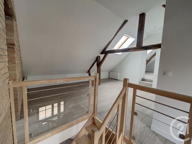 Maison &agrave; louer - 6 pi&egrave;ces - 164,74 m2 - Marcilly En Villette - 45 - CENTRE