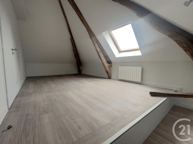 Maison &agrave; louer - 6 pi&egrave;ces - 164,74 m2 - Marcilly En Villette - 45 - CENTRE