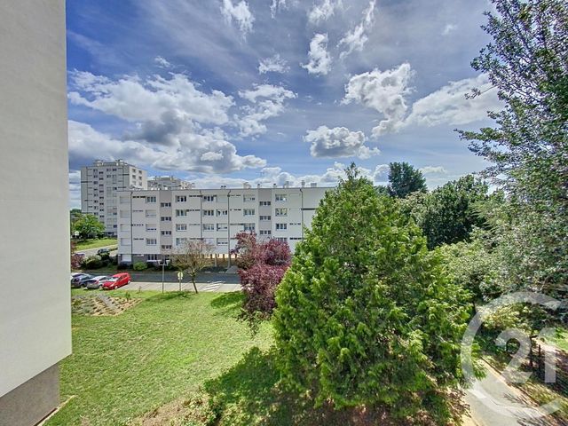 Appartement Chambre &agrave; louer - 1 pi&egrave;ce - 10 m2 - Orleans - 45 - CENTRE