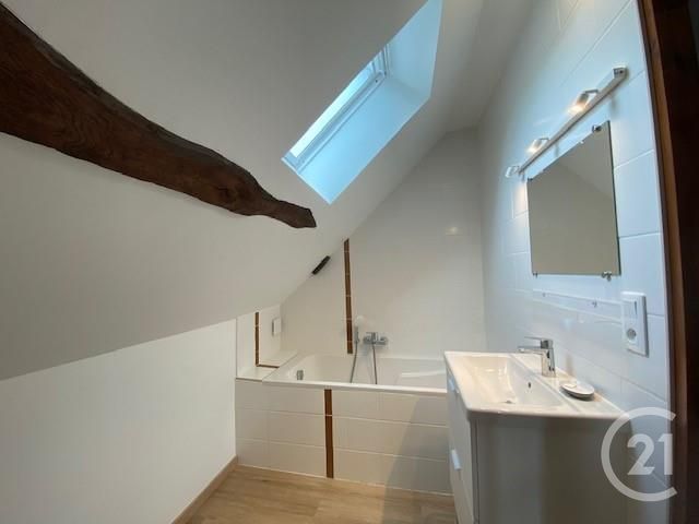 Maison &agrave; louer - 5 pi&egrave;ces - 138,80 m2 - La Ferte St Aubin - 45 - CENTRE