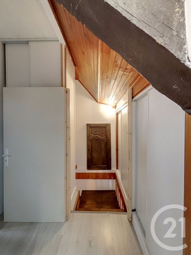Maison &agrave; louer - 3 pi&egrave;ces - 54,17 m2 - Jouy Le Potier - 45 - CENTRE