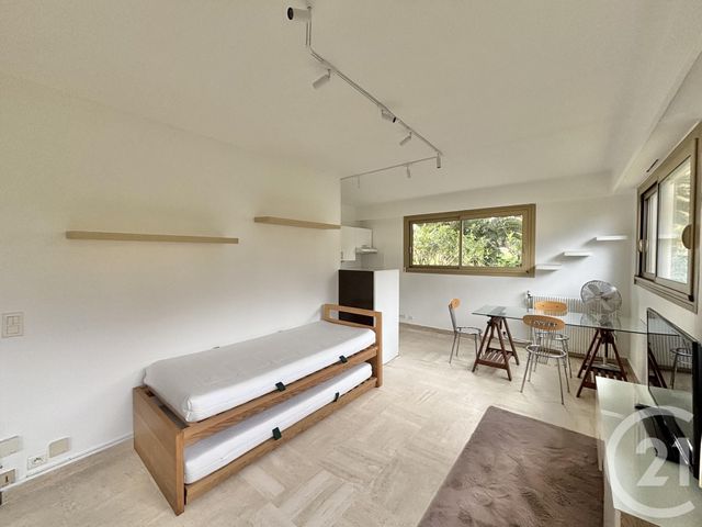 Appartement F1 &agrave; louer - 1 pi&egrave;ce - 33,35 m2 - Roquebrune Cap Martin - 06 - PROVENCE-ALPES-COTE-D-AZUR