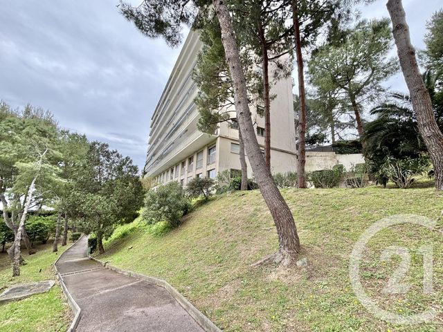 Appartement F1 &agrave; louer - 1 pi&egrave;ce - 33,35 m2 - Roquebrune Cap Martin - 06 - PROVENCE-ALPES-COTE-D-AZUR