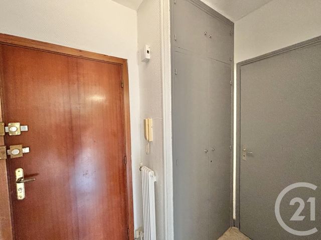 Appartement F1 &agrave; louer - 1 pi&egrave;ce - 33,35 m2 - Roquebrune Cap Martin - 06 - PROVENCE-ALPES-COTE-D-AZUR