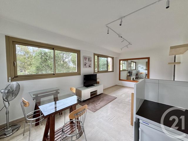 Appartement F1 &agrave; louer - 1 pi&egrave;ce - 33,35 m2 - Roquebrune Cap Martin - 06 - PROVENCE-ALPES-COTE-D-AZUR