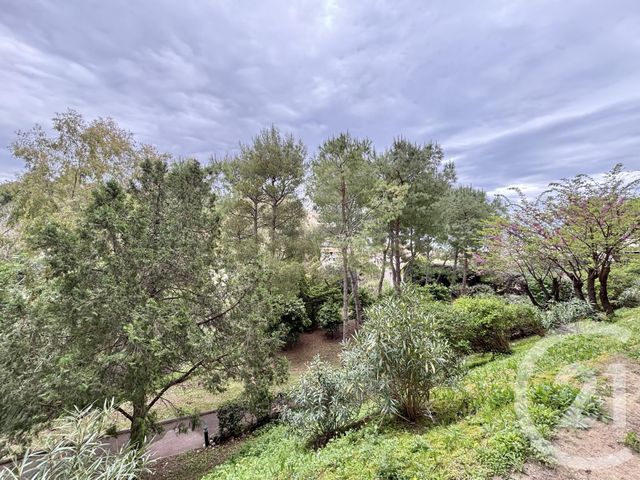 Appartement F1 &agrave; louer - 1 pi&egrave;ce - 33,35 m2 - Roquebrune Cap Martin - 06 - PROVENCE-ALPES-COTE-D-AZUR