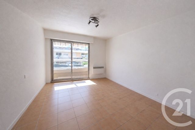 Appartement F1 &agrave; vendre - 1 pi&egrave;ce - 21,40 m2 - Roquebrune Cap Martin - 06 - PROVENCE-ALPES-COTE-D-AZUR