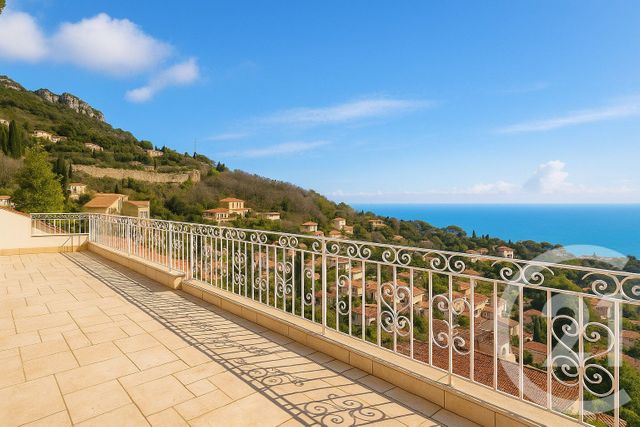 Maison à vendre - 8 pièces - 237,22 m2 - La Turbie - 06 - PROVENCE-ALPES-COTE-D-AZUR