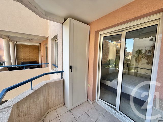 Appartement F2 &agrave; louer - 2 pi&egrave;ces - 33,75 m2 - Menton - 06 - PROVENCE-ALPES-COTE-D-AZUR
