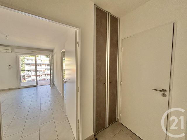 Appartement F2 &agrave; louer - 2 pi&egrave;ces - 43,01 m2 - Menton - 06 - PROVENCE-ALPES-COTE-D-AZUR