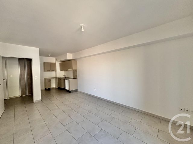 Appartement F2 &agrave; louer - 2 pi&egrave;ces - 43,01 m2 - Menton - 06 - PROVENCE-ALPES-COTE-D-AZUR