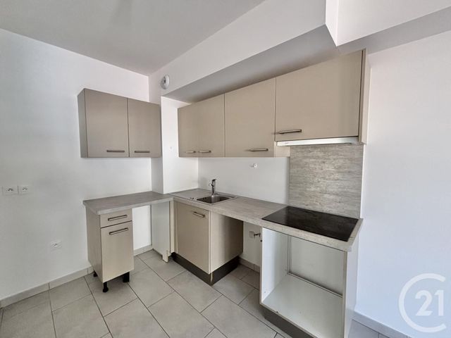 Appartement F2 &agrave; louer - 2 pi&egrave;ces - 43,01 m2 - Menton - 06 - PROVENCE-ALPES-COTE-D-AZUR