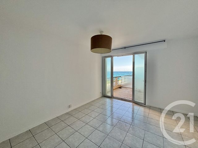 Appartement F3 &agrave; louer - 3 pi&egrave;ces - 60,64 m2 - Menton - 06 - PROVENCE-ALPES-COTE-D-AZUR