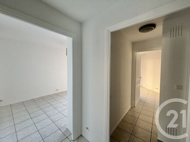 Appartement F3 &agrave; louer - 3 pi&egrave;ces - 60,64 m2 - Menton - 06 - PROVENCE-ALPES-COTE-D-AZUR