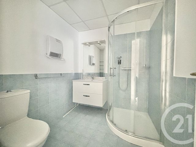 Appartement F3 &agrave; louer - 3 pi&egrave;ces - 60,64 m2 - Menton - 06 - PROVENCE-ALPES-COTE-D-AZUR