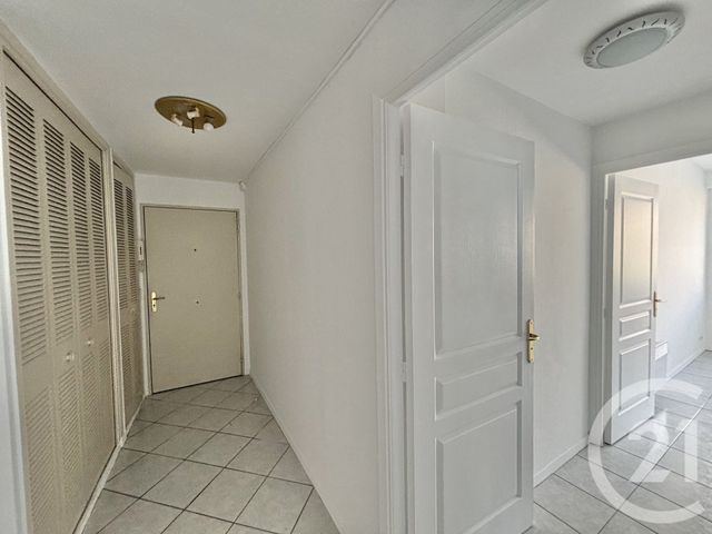 Appartement F3 &agrave; louer - 3 pi&egrave;ces - 60,64 m2 - Menton - 06 - PROVENCE-ALPES-COTE-D-AZUR