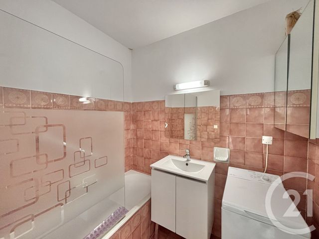 Appartement F2 &agrave; louer - 2 pi&egrave;ces - 48,92 m2 - Roquebrune Cap Martin - 06 - PROVENCE-ALPES-COTE-D-AZUR