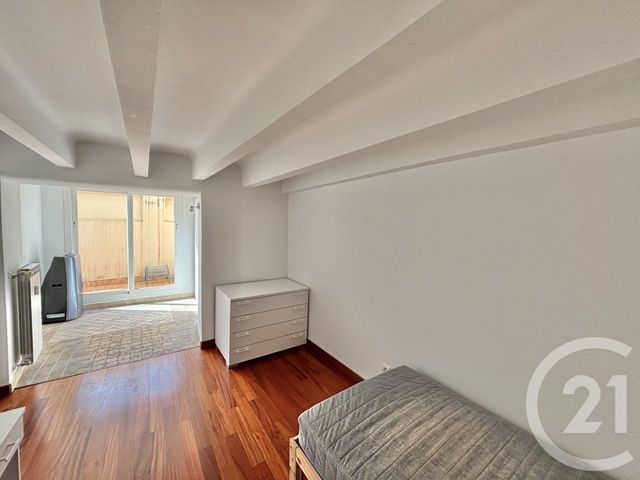 Appartement F3 &agrave; louer - 3 pi&egrave;ces - 71,03 m2 - Menton - 06 - PROVENCE-ALPES-COTE-D-AZUR