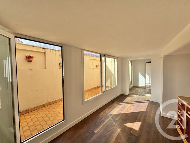 Appartement F3 &agrave; louer - 3 pi&egrave;ces - 71,03 m2 - Menton - 06 - PROVENCE-ALPES-COTE-D-AZUR