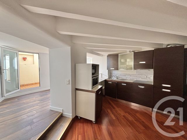 Appartement F3 &agrave; louer - 3 pi&egrave;ces - 71,03 m2 - Menton - 06 - PROVENCE-ALPES-COTE-D-AZUR