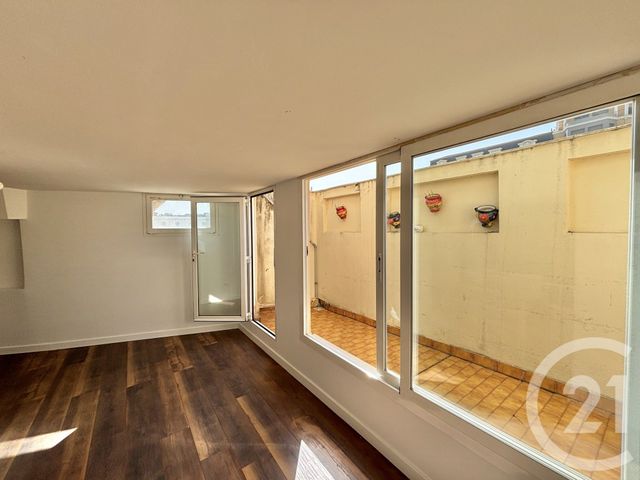 Appartement F3 &agrave; louer - 3 pi&egrave;ces - 71,03 m2 - Menton - 06 - PROVENCE-ALPES-COTE-D-AZUR