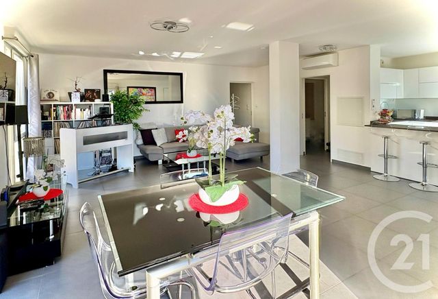 Appartement &agrave; vendre - 4 pi&egrave;ces - 92,32 m2 - Menton - 06 - PROVENCE-ALPES-COTE-D-AZUR