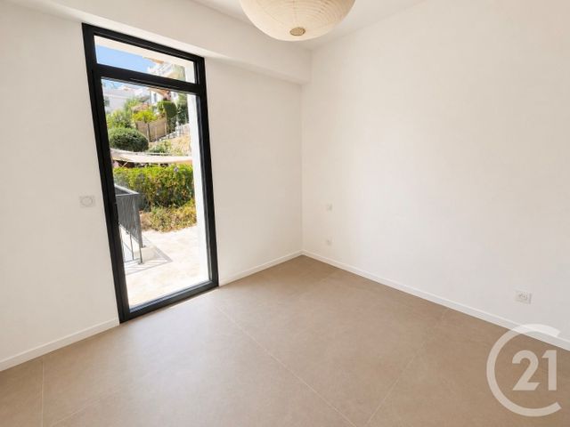 Appartement F4 &agrave; vendre - 4 pi&egrave;ces - 74,32 m2 - Roquebrune Cap Martin - 06 - PROVENCE-ALPES-COTE-D-AZUR
