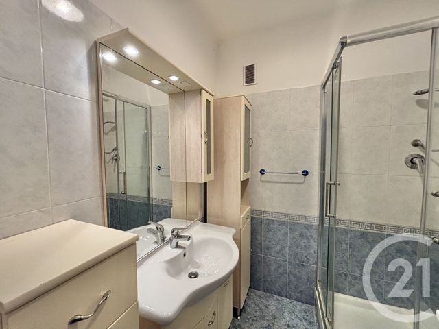 Appartement F1 &agrave; louer - 1 pi&egrave;ce - 37,68 m2 - Roquebrune Cap Martin - 06 - PROVENCE-ALPES-COTE-D-AZUR