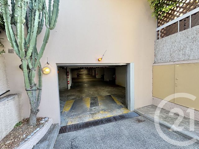 Appartement F3 &agrave; louer - 3 pi&egrave;ces - 70,22 m2 - Roquebrune Cap Martin - 06 - PROVENCE-ALPES-COTE-D-AZUR