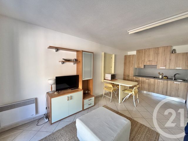 Appartement F2 &agrave; louer - 2 pi&egrave;ces - 38,65 m2 - Roquebrune Cap Martin - 06 - PROVENCE-ALPES-COTE-D-AZUR