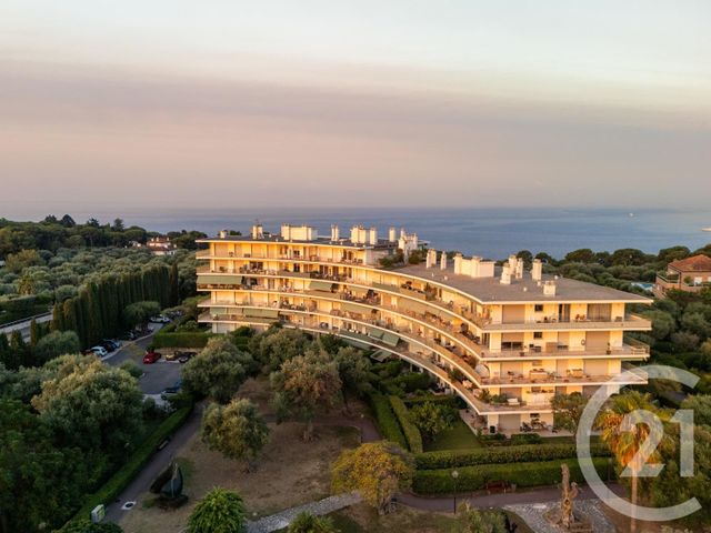 Appartement F4 &agrave; vendre - 4 pi&egrave;ces - 126,70 m2 - Roquebrune Cap Martin - 06 - PROVENCE-ALPES-COTE-D-AZUR
