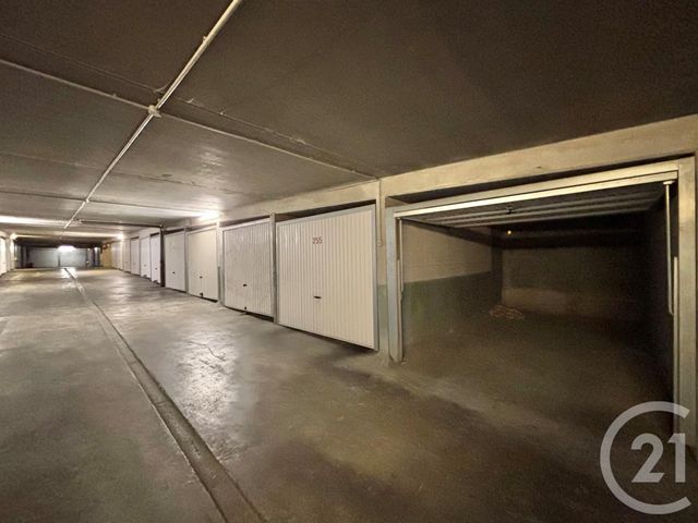 Parking &agrave; louer - 12 m2 - Roquebrune Cap Martin - 06 - PROVENCE-ALPES-COTE-D-AZUR