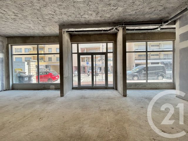 Local commercial à louer - 80.0 m2 - 06 - Alpes-Maritimes