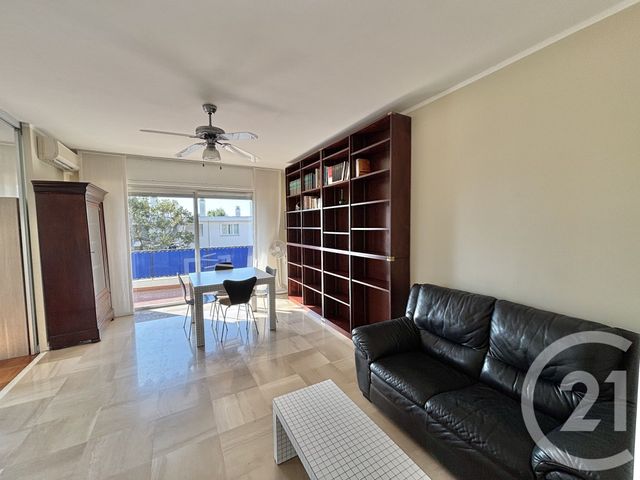 Appartement F3 &agrave; louer - 3 pi&egrave;ces - 71,77 m2 - Menton - 06 - PROVENCE-ALPES-COTE-D-AZUR