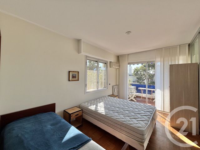 Appartement F3 &agrave; louer - 3 pi&egrave;ces - 71,77 m2 - Menton - 06 - PROVENCE-ALPES-COTE-D-AZUR