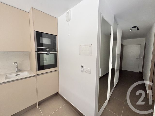 Appartement F3 &agrave; louer - 3 pi&egrave;ces - 55,21 m2 - Roquebrune Cap Martin - 06 - PROVENCE-ALPES-COTE-D-AZUR
