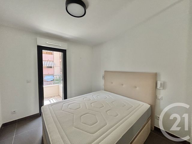 Appartement F3 &agrave; louer - 3 pi&egrave;ces - 55,21 m2 - Roquebrune Cap Martin - 06 - PROVENCE-ALPES-COTE-D-AZUR