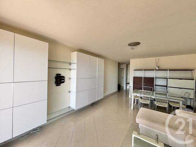 Appartement F2 &agrave; louer - 2 pi&egrave;ces - 57,04 m2 - Beausoleil - 06 - PROVENCE-ALPES-COTE-D-AZUR
