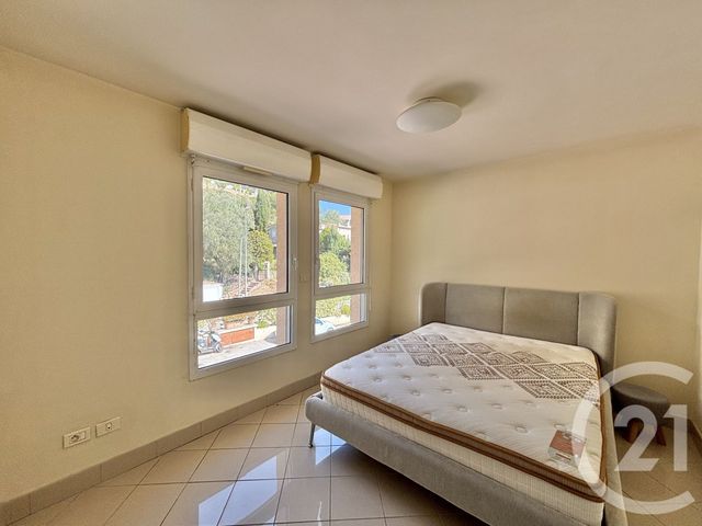 Appartement F2 &agrave; louer - 2 pi&egrave;ces - 57,04 m2 - Beausoleil - 06 - PROVENCE-ALPES-COTE-D-AZUR