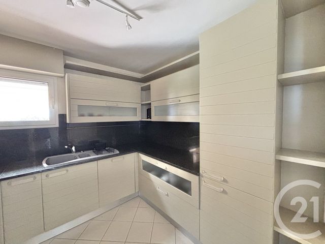 Appartement F2 &agrave; louer - 2 pi&egrave;ces - 57,04 m2 - Beausoleil - 06 - PROVENCE-ALPES-COTE-D-AZUR
