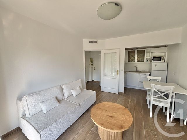 Appartement F2 &agrave; louer - 2 pi&egrave;ces - 31,38 m2 - Menton - 06 - PROVENCE-ALPES-COTE-D-AZUR