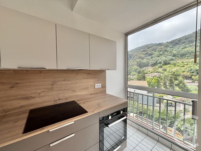 Appartement F2 &agrave; louer - 2 pi&egrave;ces - 41,66 m2 - Menton - 06 - PROVENCE-ALPES-COTE-D-AZUR