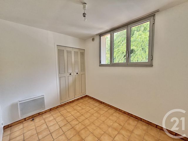 Appartement F2 &agrave; louer - 2 pi&egrave;ces - 41,66 m2 - Menton - 06 - PROVENCE-ALPES-COTE-D-AZUR