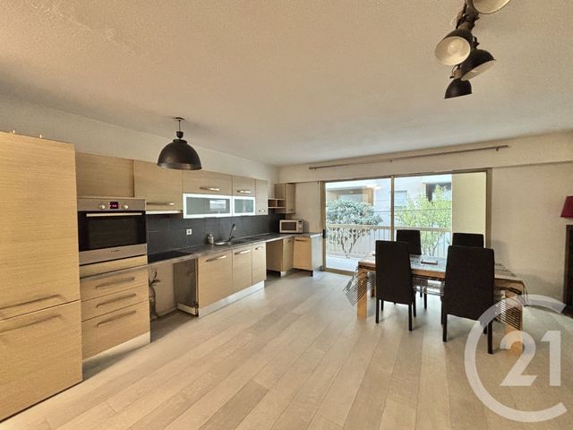 Appartement 2 pièces 54 m² · à Menton · 54,4 m² · 1 350 €/mois